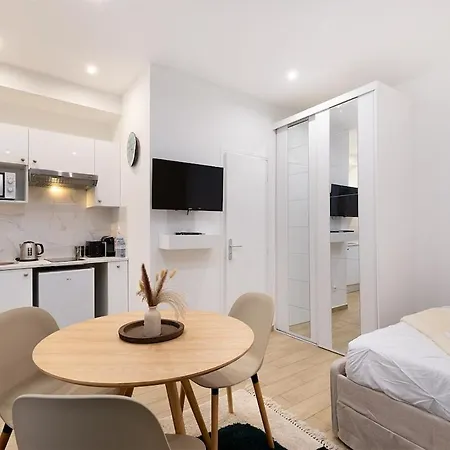 Lasuite Montbrun Paris Exterior foto